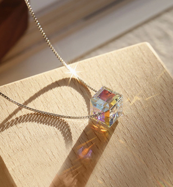 Collana con cristalli quadrati Sugar Cube in argento sterling 925 