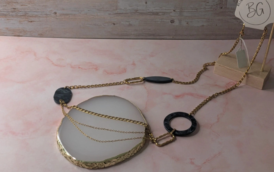 Elegant Gold Necklace