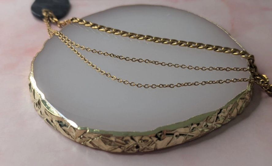 Elegant Gold Necklace