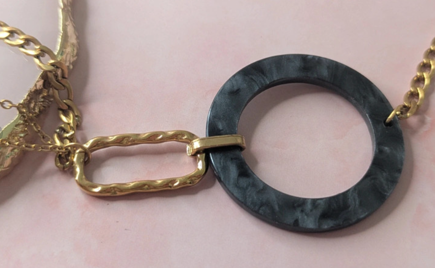 Elegant Gold Necklace