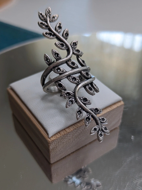 Silver Leaf Ring