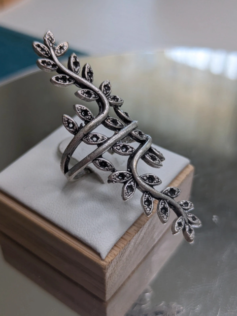 Silver Leaf Ring