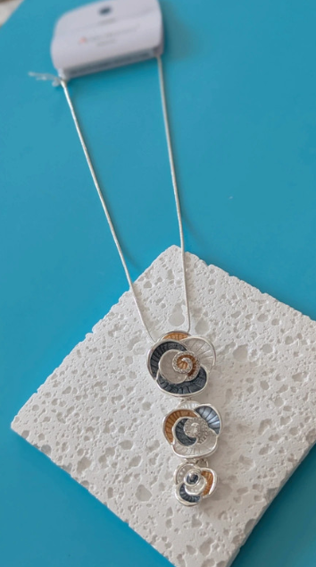 Elegant Flower Necklace