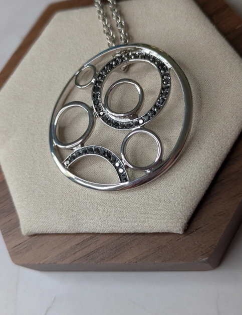 Elegant Silver Circle Pendant Necklace