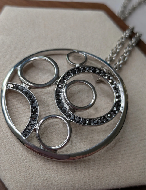 Elegant Silver Circle Pendant Necklace