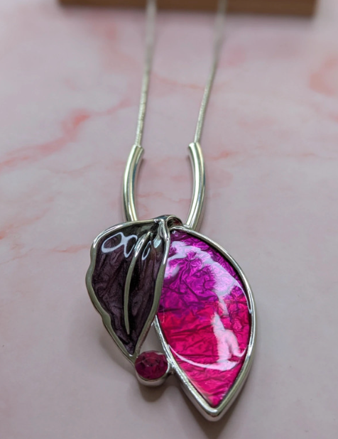 Elegant Pendant Necklace