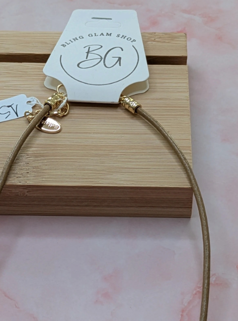 Elegant Gold Necklace