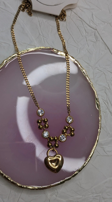 Gold Heart Pendant Necklace