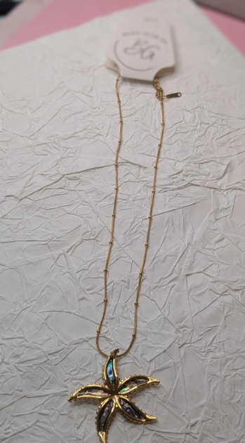 Starfish Pendant Necklace