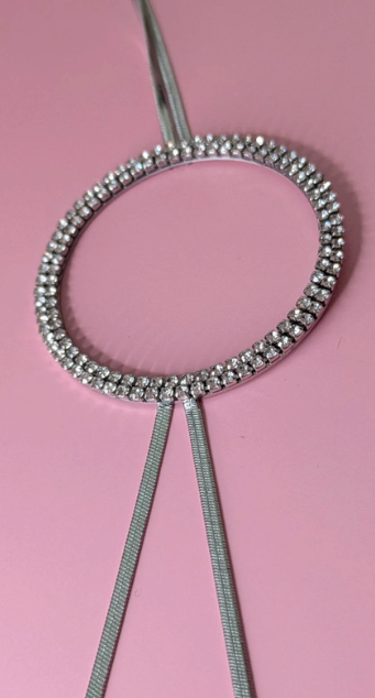 Collana moderna in argento con cerchio e pendenti