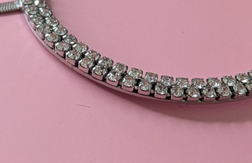 Collana moderna in argento con cerchio e pendenti