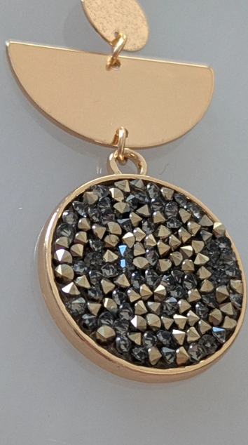 Geometric Pendant Necklace