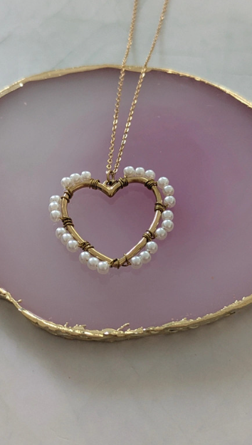 Heart-Shaped Pearl Pendant Necklace