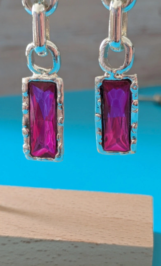 Orecchini Pendenti con Pietra Viola