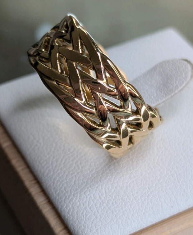 Anello oro intrecciato