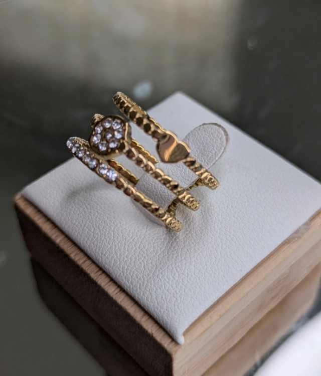 Anello a spirale oro con zirconi