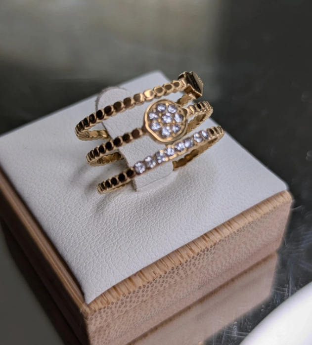 Anello a spirale oro con zirconi