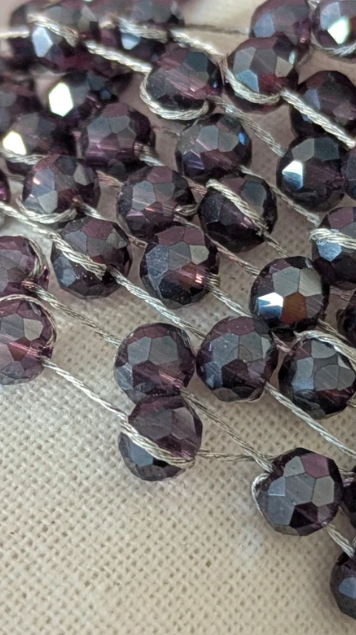 Bracciale multi-filo con perle di vetro sfaccettate