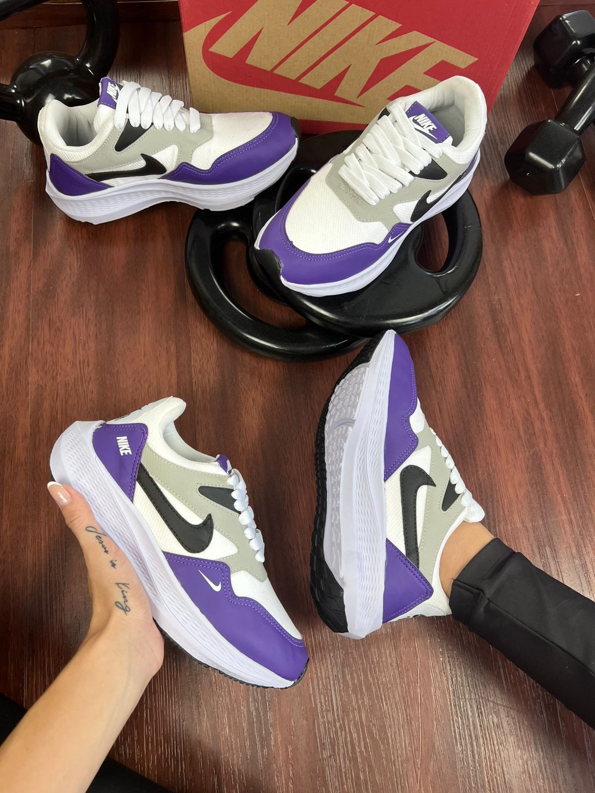 #004 Nike Zoom Fit branco roxo do 34 ao 39 R$199,90