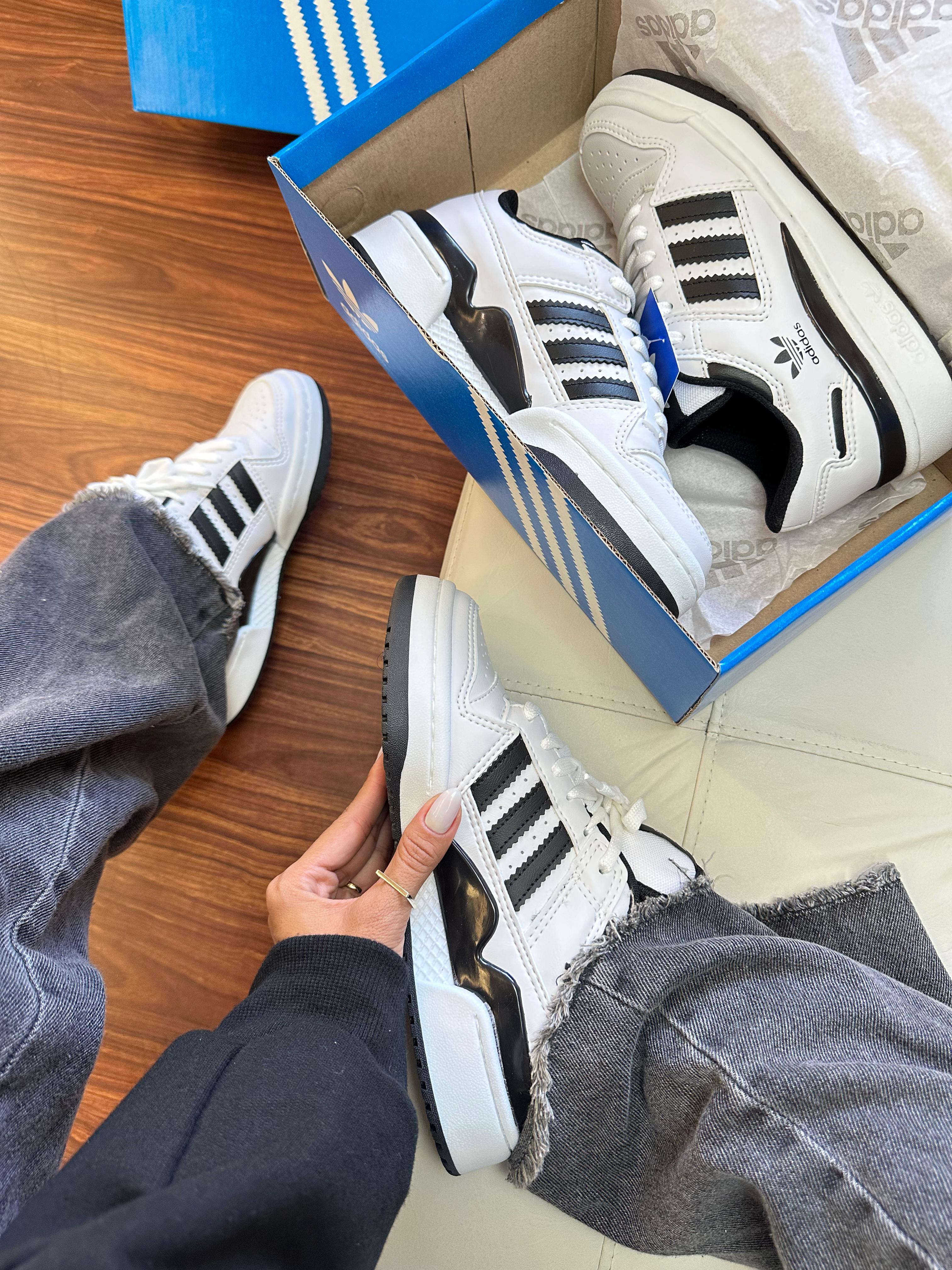 #006 Adidas Fórum branco preto do 34 ao 43 R$239,90