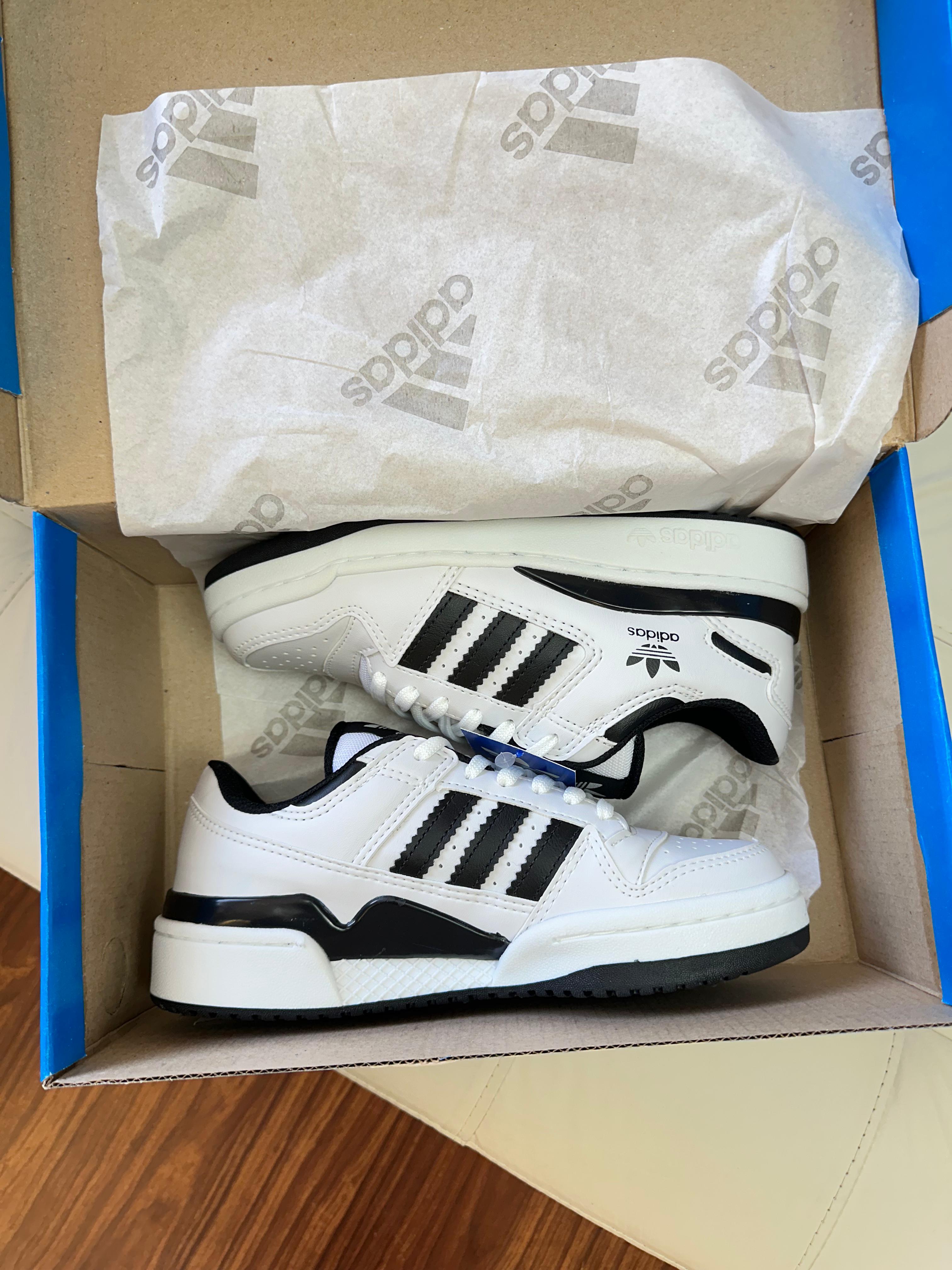 #006 Adidas Fórum branco preto do 34 ao 43 R$239,90