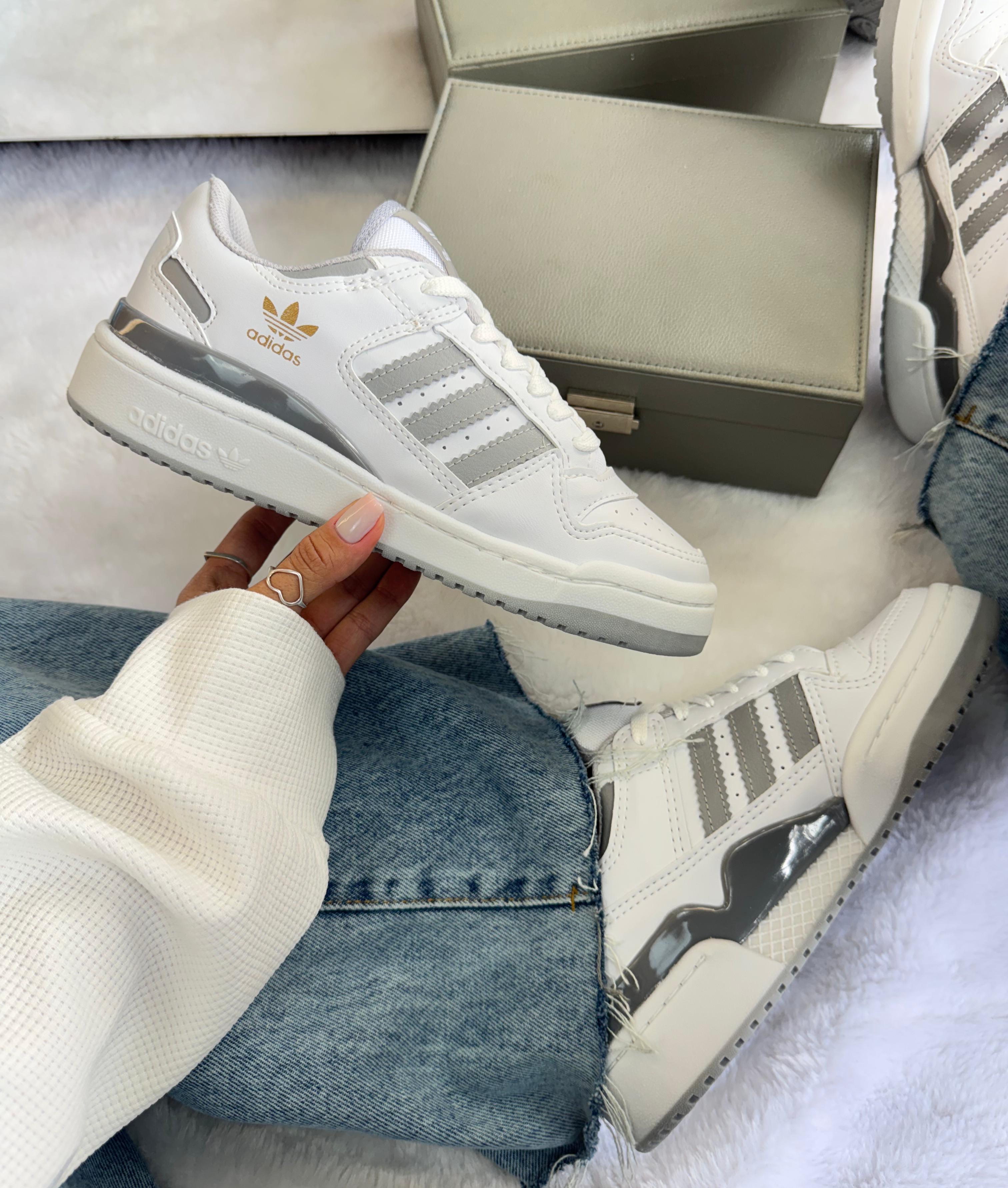 #013 Adidas Fórum cinza do 34 ao 39 R$229,90