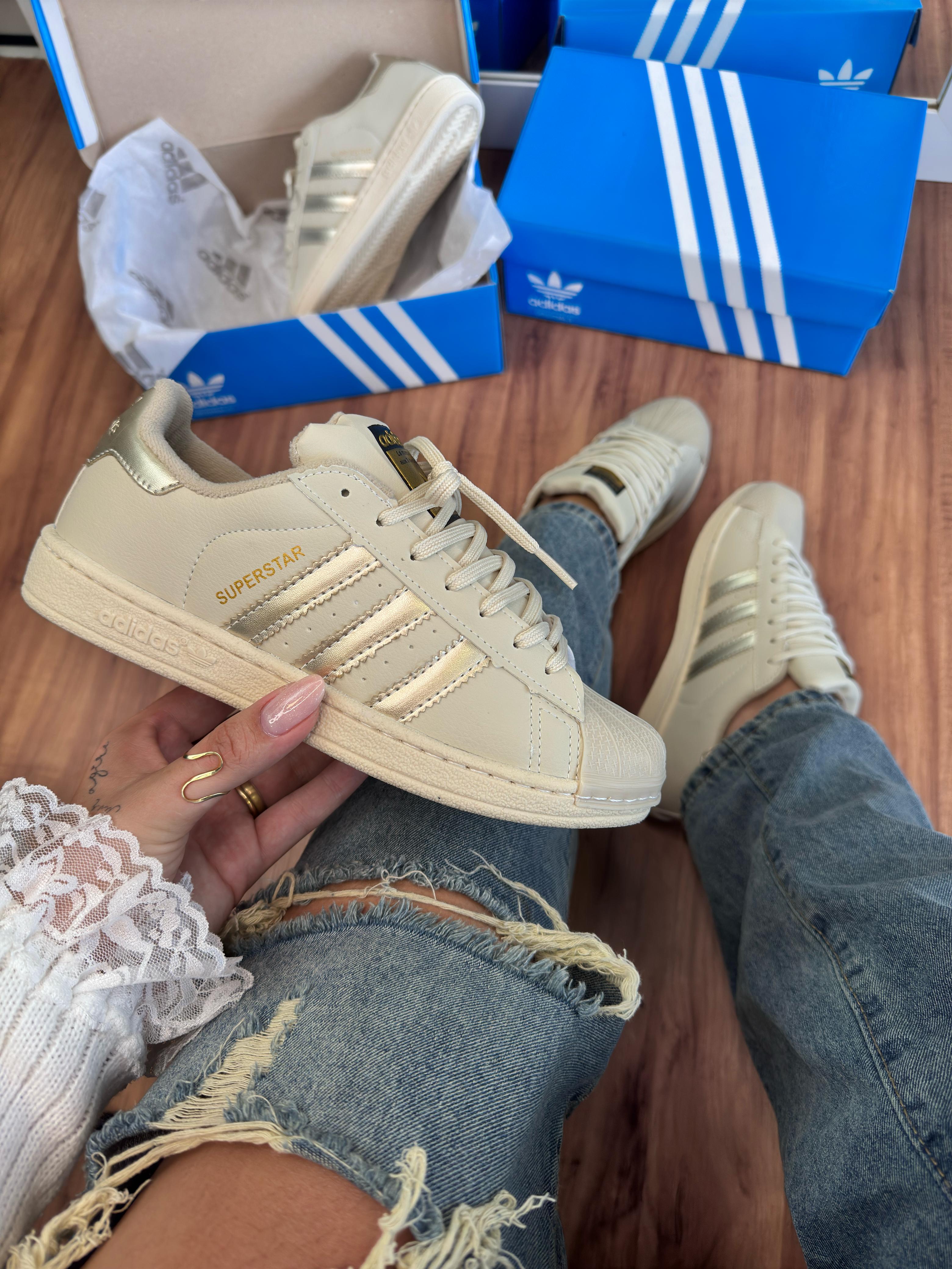 #017 Adidas Super Star Cabeção Off white ouro do 35 ao 39 R$229,90