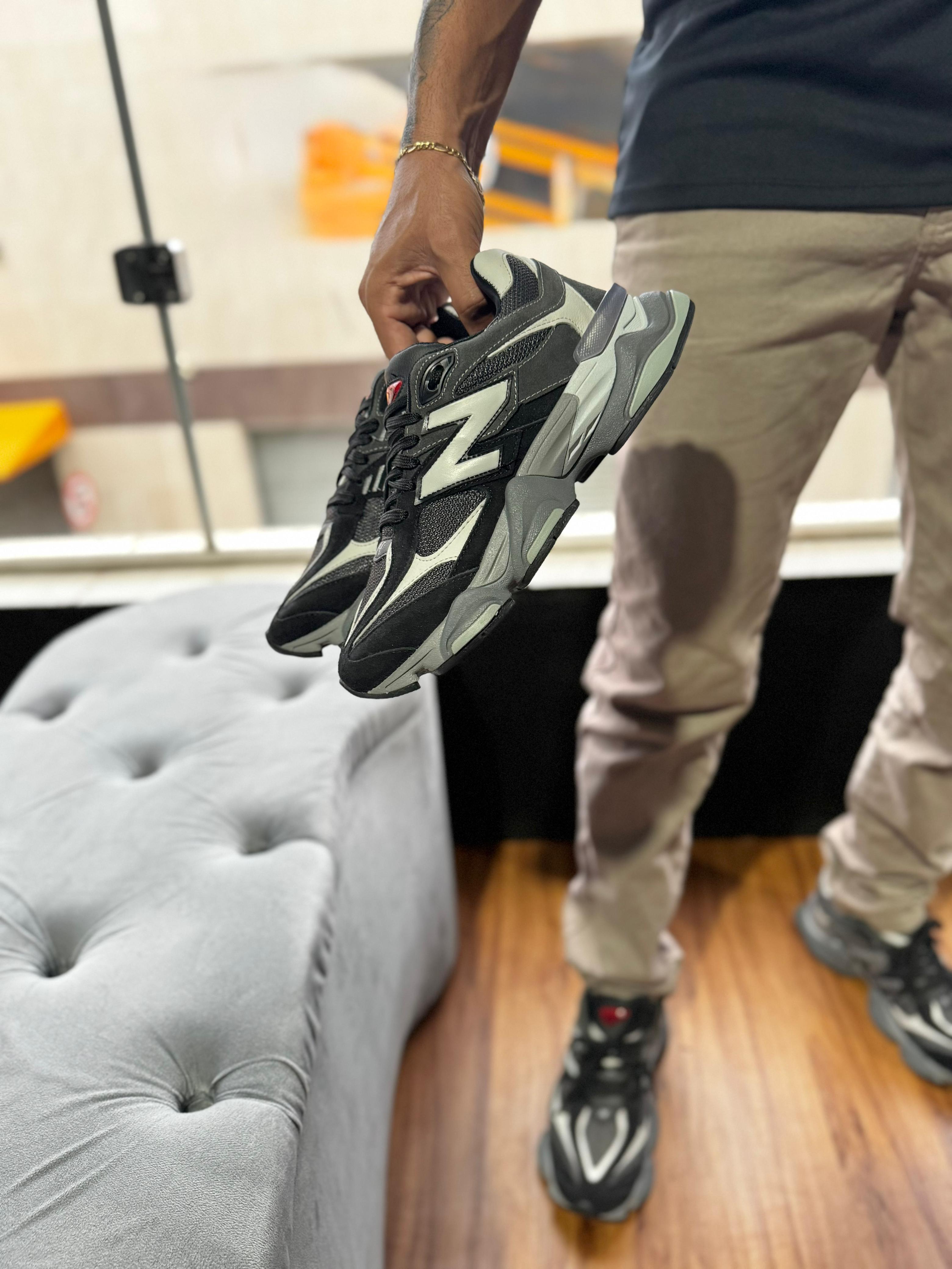 #024 New Balance 9060 couro preto cinza do 38 ao 43 R$349,90