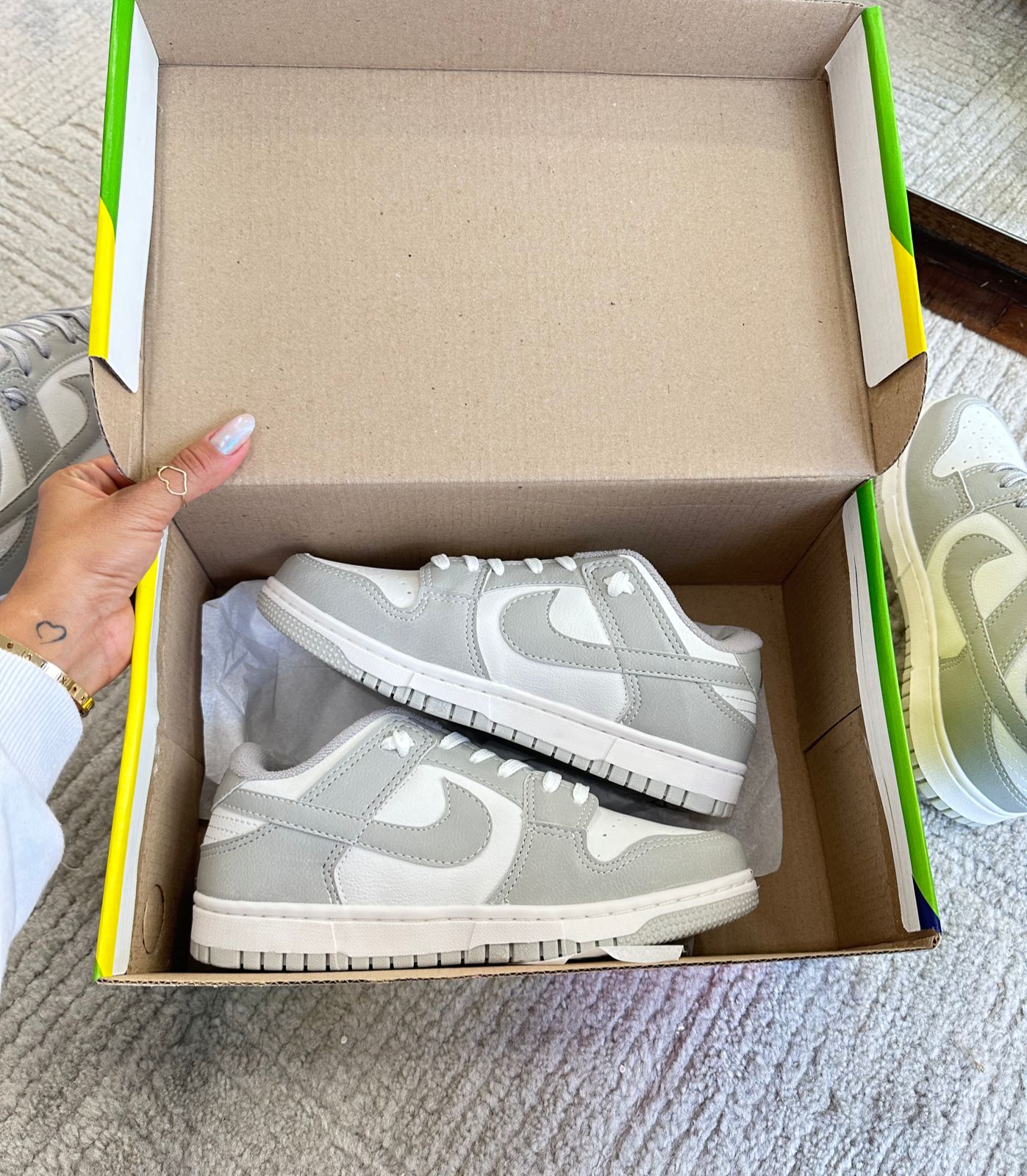 #025 Nike Dunk Low cinza branco do 34 ao 43 R$219,90