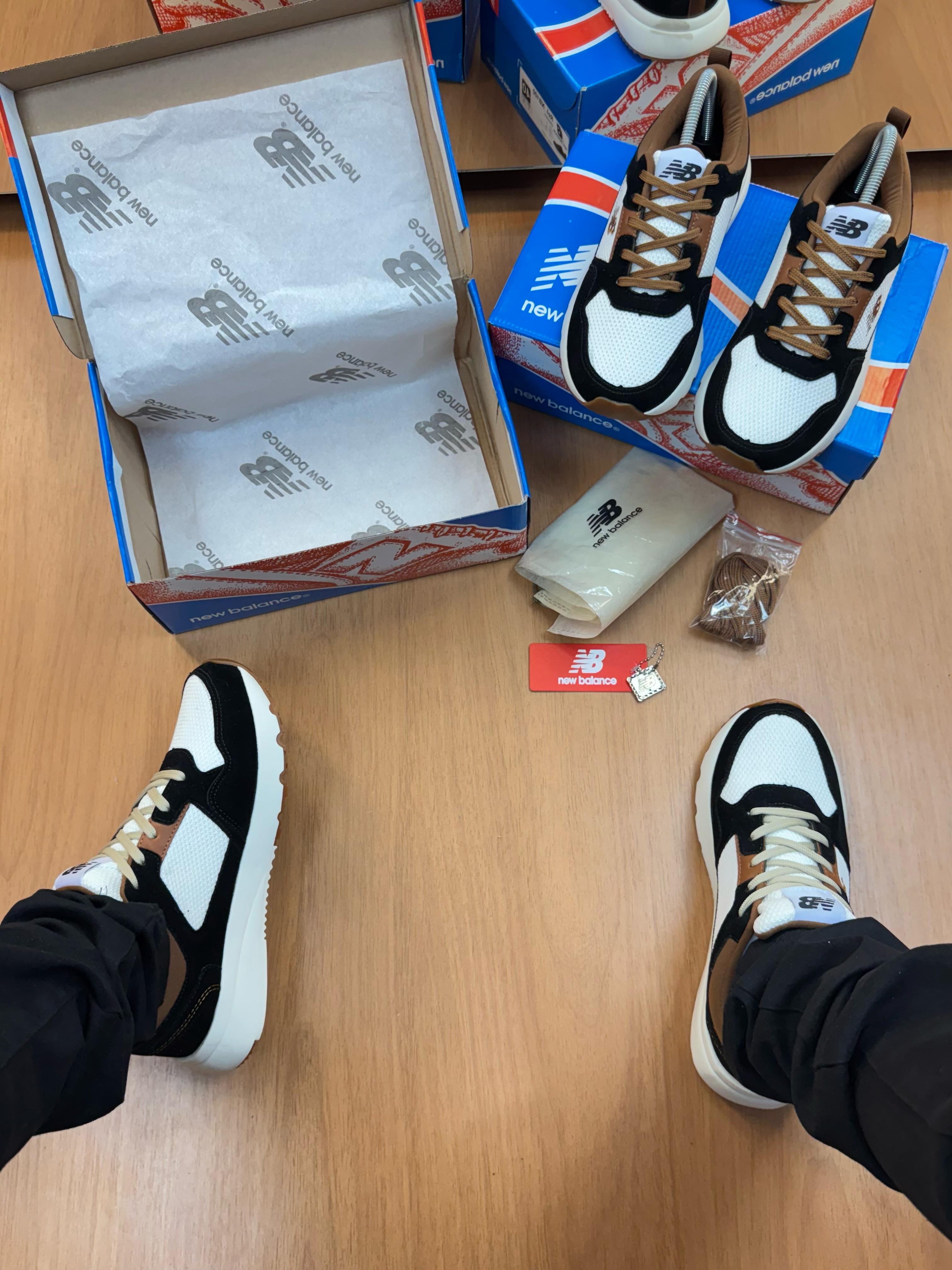 #029 New Balance Drops camurça do 38 ao 43 R$269,90