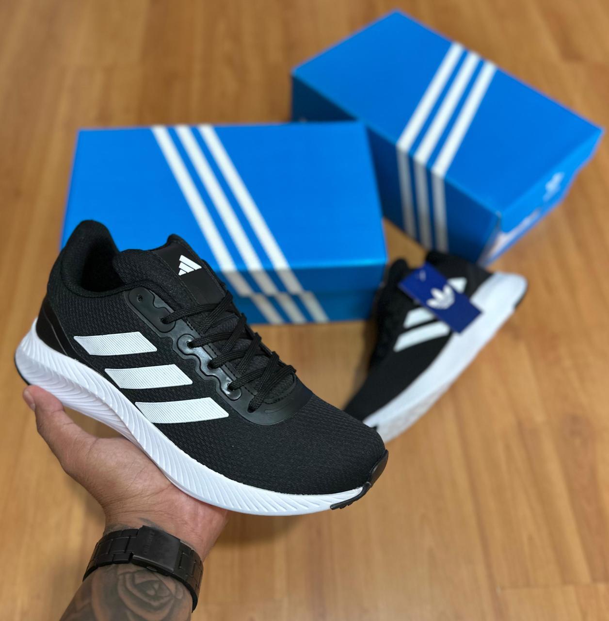 #030 Adidas Falcon 3.0 preto branco do 38 ao 43 R$237,90
