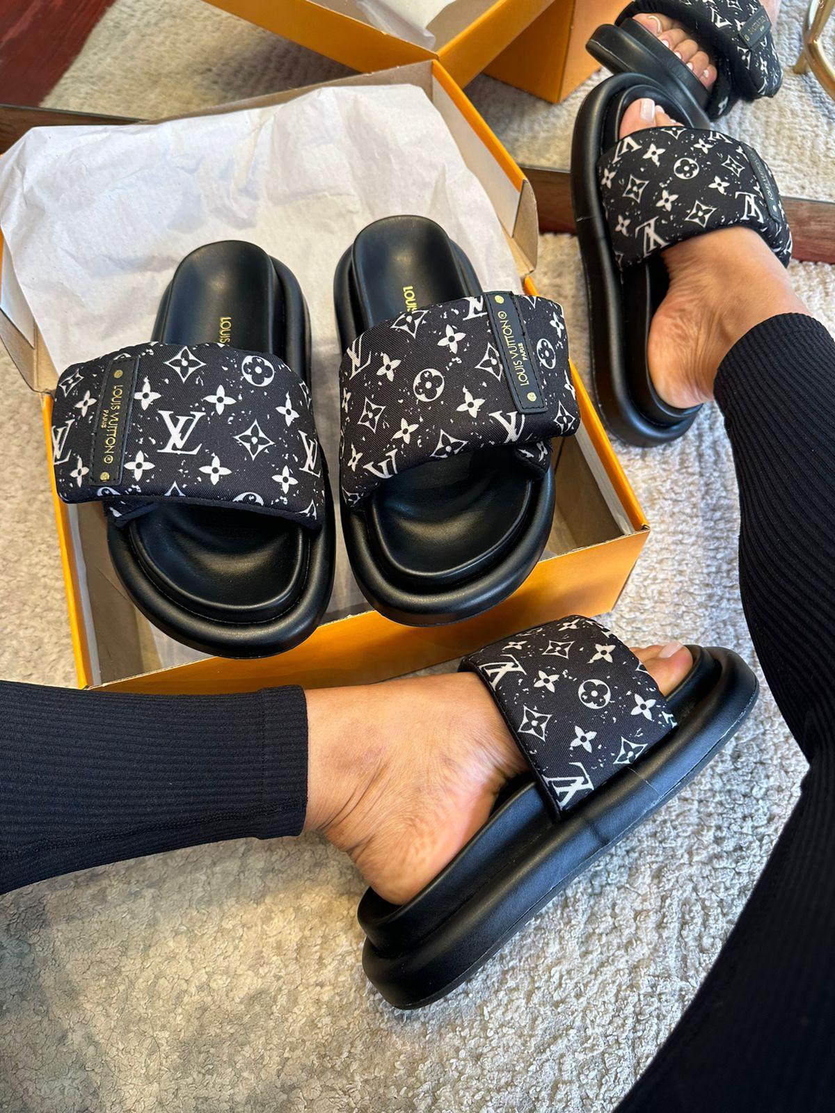 #039 Papete Louis Vuitton do 34 ao 39 R$219,90