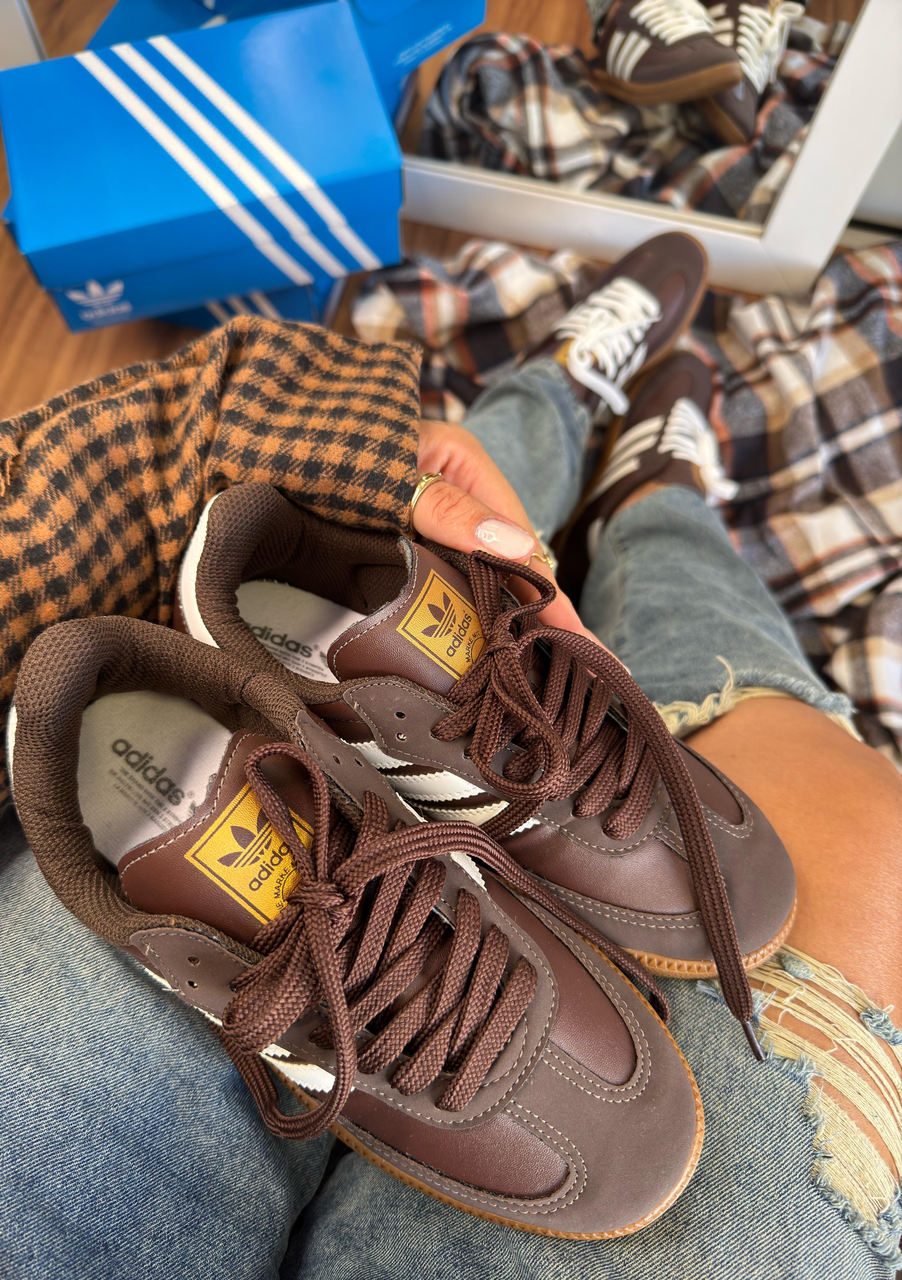 #045 Adidas Samba sintético marrom do 34 ao 39 R$237,90