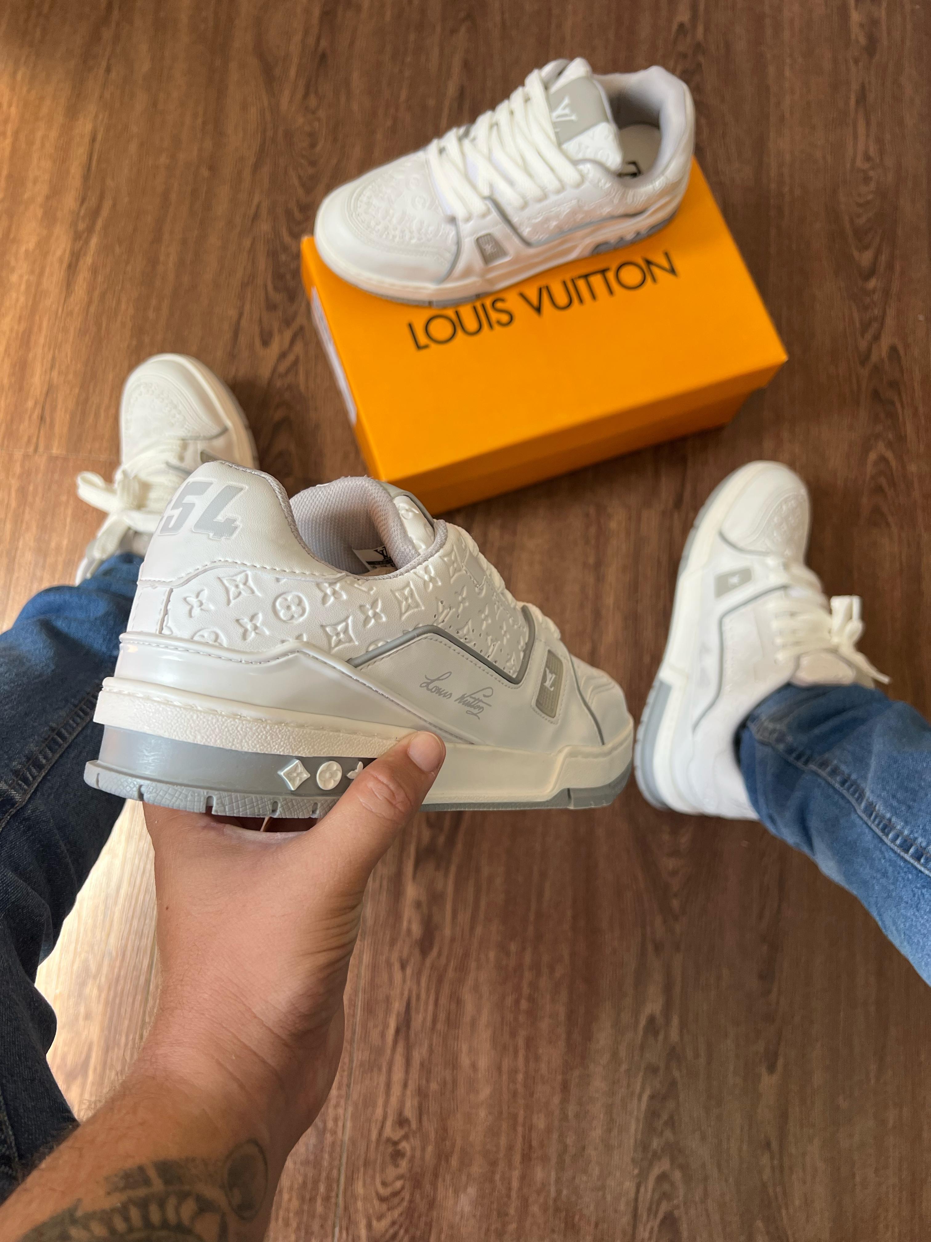 #046 Louis Vuittton Trainer branco do 38 ao 43 R$319,90