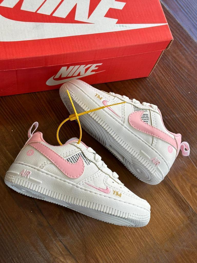 #052 Nike Air Force TM infantil branco rosa bebê do 26 ao 33 R$149,90
