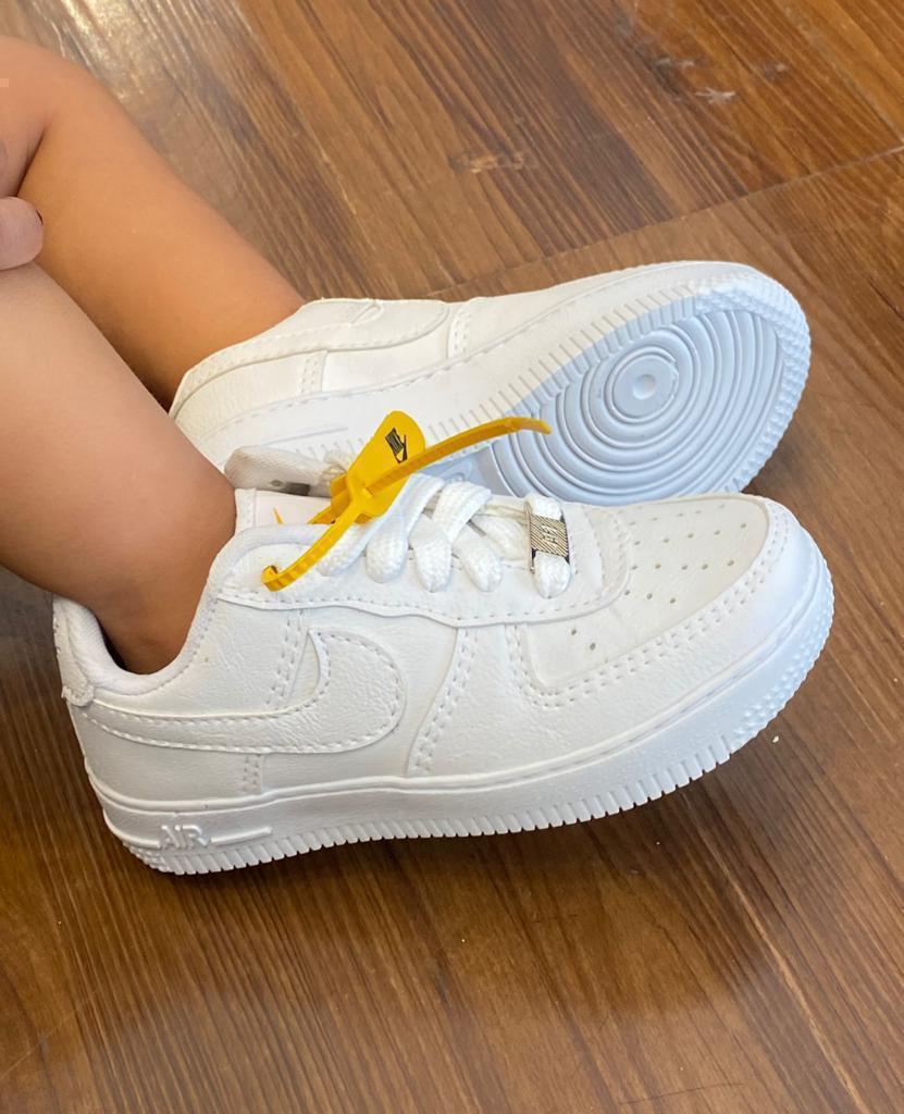 #054 Nike Air Force 1 infantil branco do 26 ao 33 R$149,90