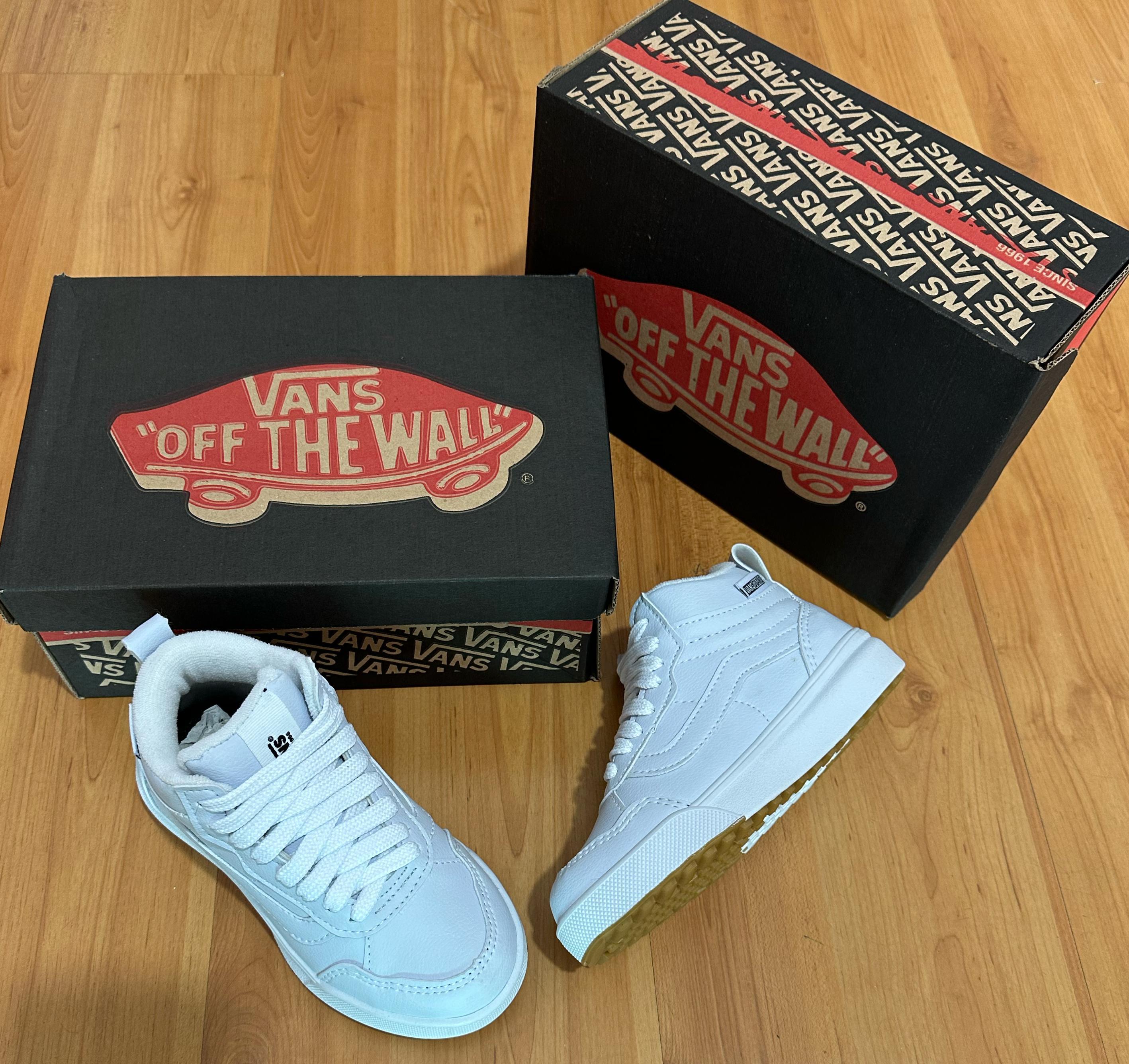 #056 Vans Ultra infantil bota branco do 26 ao 33 R$159,90