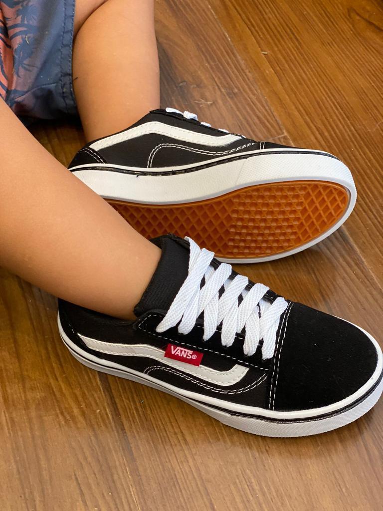 #057 Vans Old Skool infantil preto branco do 26 ao 33 R$137,90