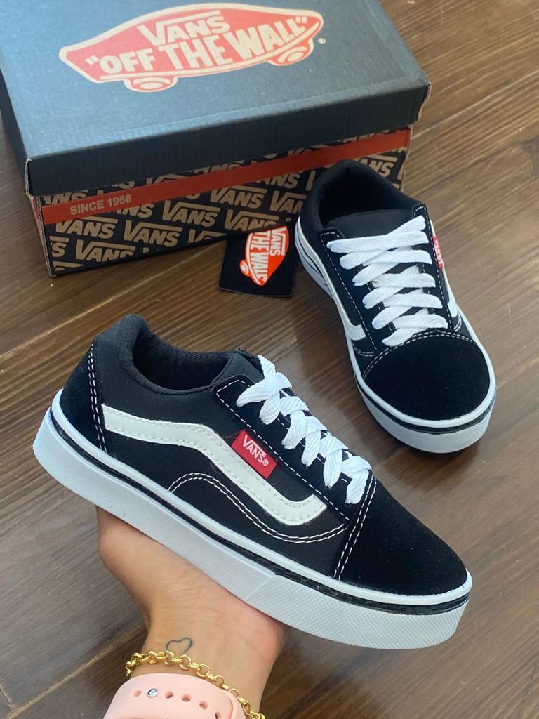 #057 Vans Old Skool infantil preto branco do 26 ao 33 R$137,90
