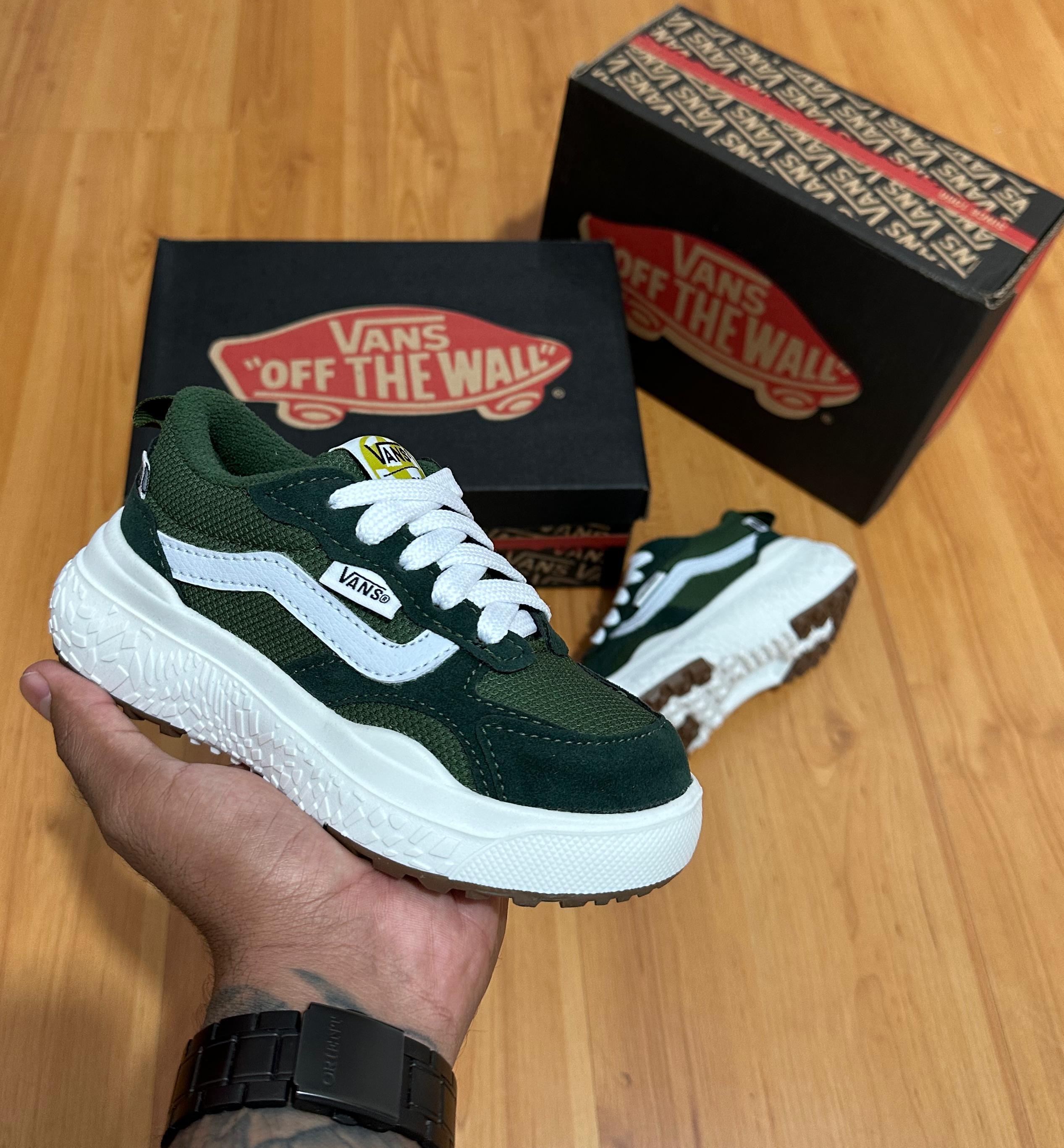 #058 Vans Neo infantil verde militar do 27 ao 33 R$162,90