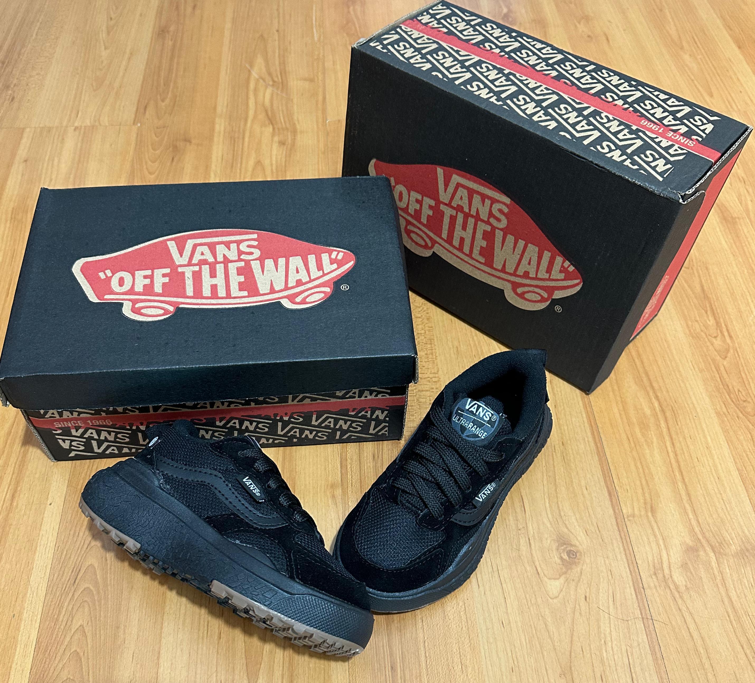 #061 Vans Neo infantil preto do 26 ao 33 R$159,90