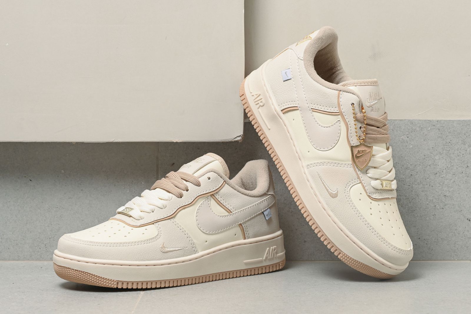 #071 Nike AF-1 colors do 34 ao 39 R$217,90