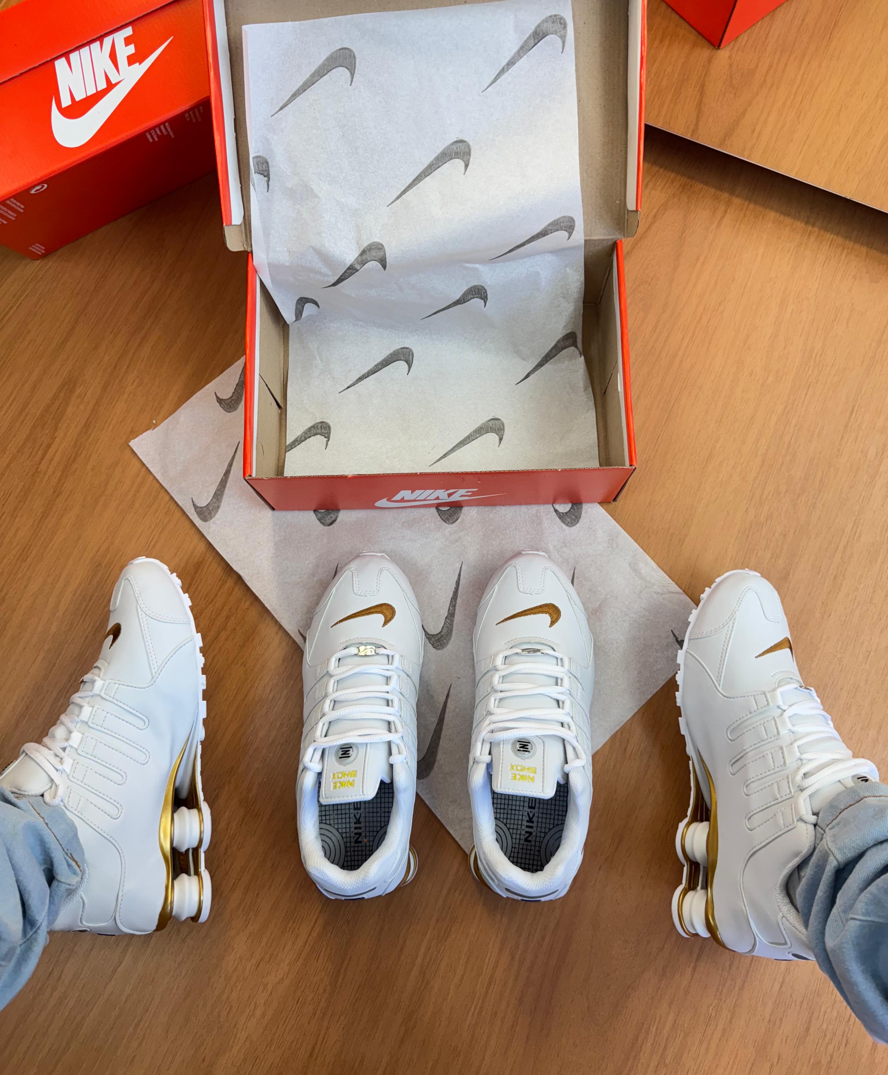 #084 Nike Shox Nz Prime traseira PU(amortece) cadarço ponta de ferro, do 38 ao 43 R$259,90