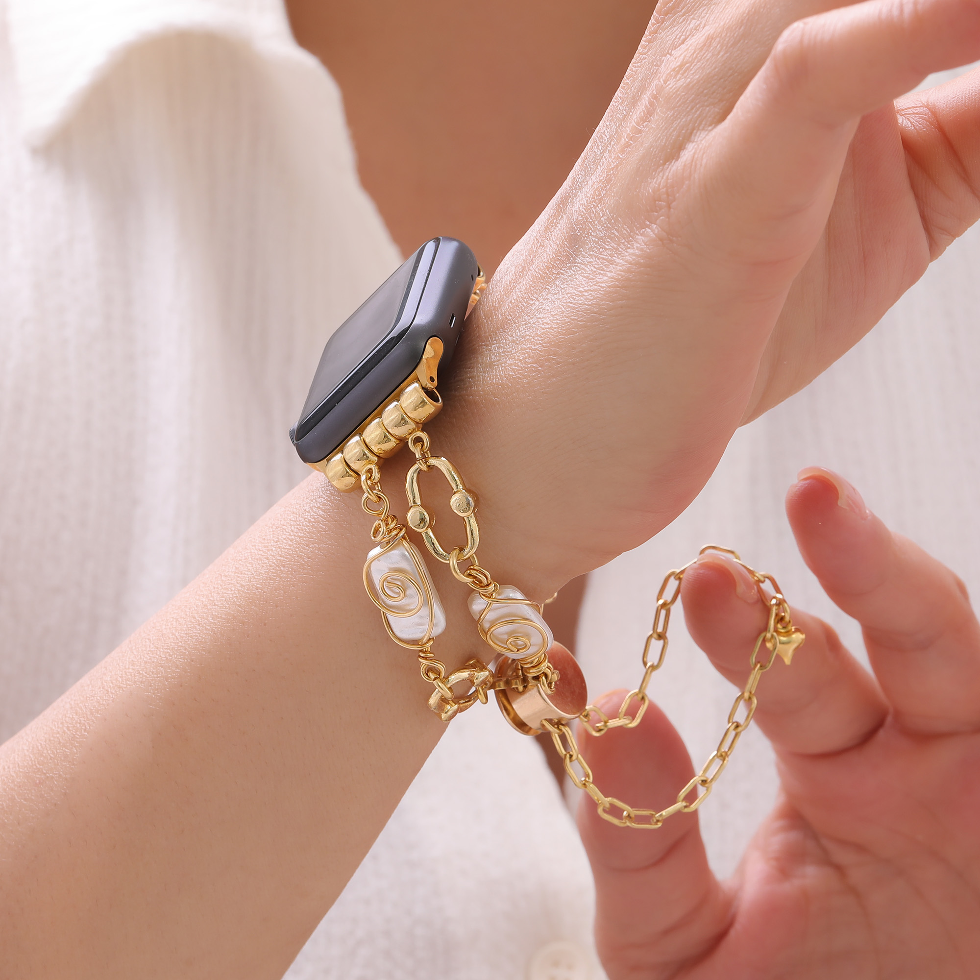 Luxury Pearl Chain Smartwatch Strap