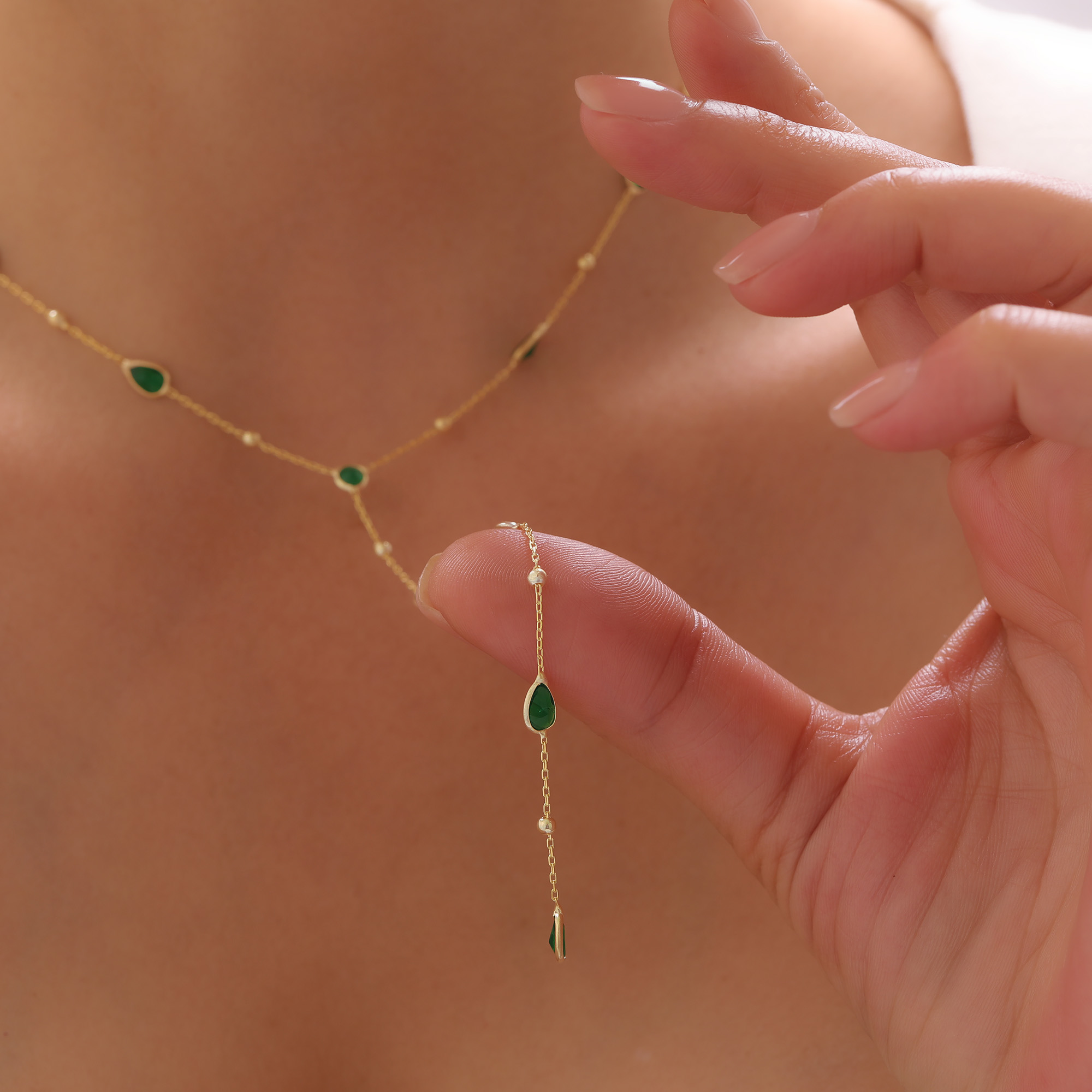 Elegant Gold Lariat Necklace