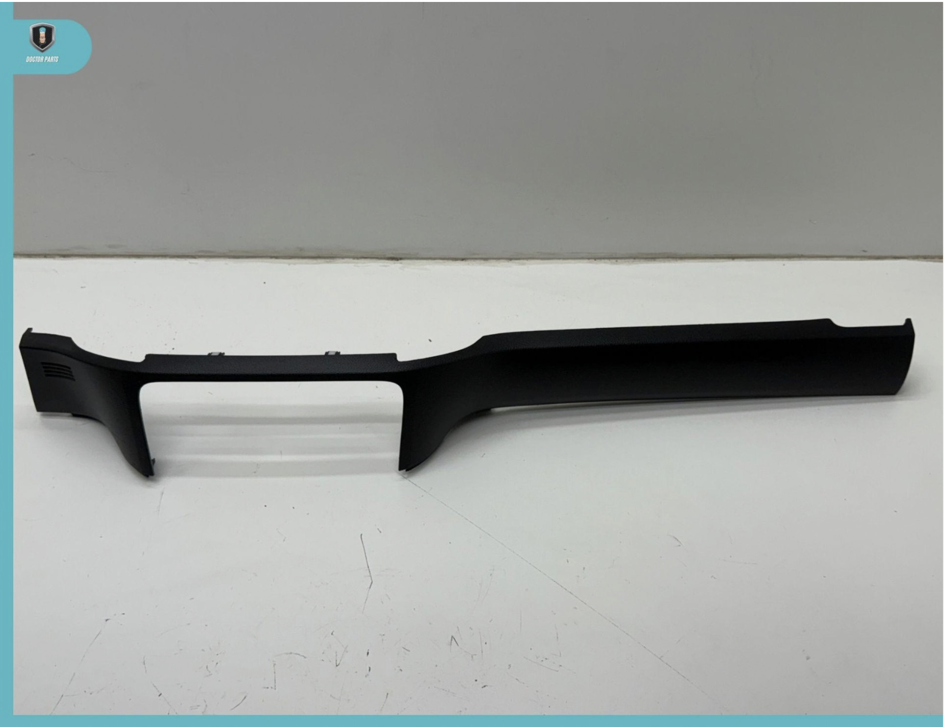 2019 - 2020 FORD RANGER OEM FRONT CENTER DASH BOARD TRIM PANEL KB3B21045C34