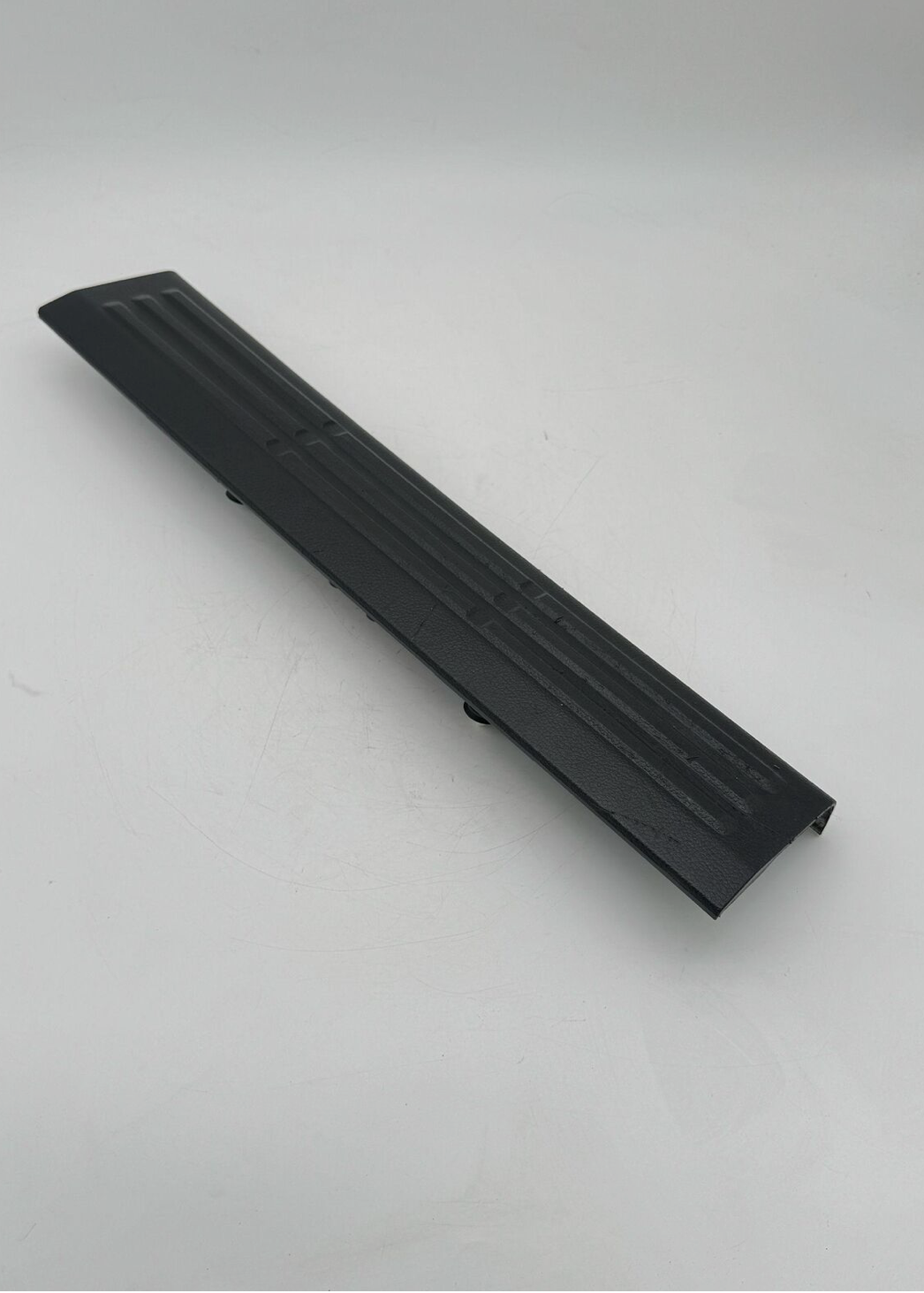 2019 - 2023 FORD RANGER FRONT DOOR SILL SCUFF COVER PLATE OEM KB3B2113200RH