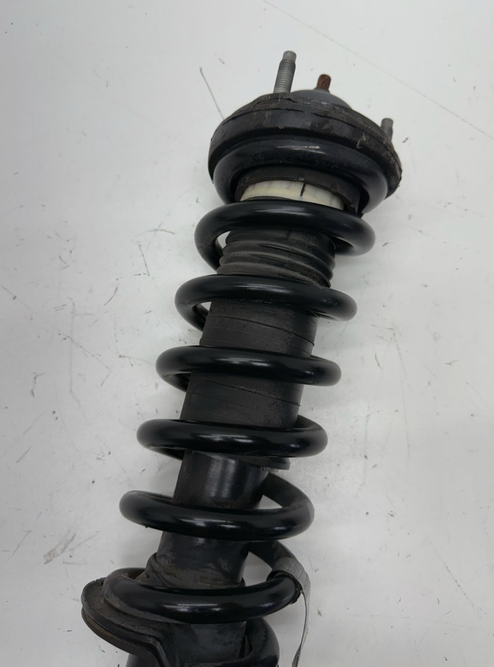 2019-2023 FORD RANGER XLT 2.3L 4X2 STRUT LEFT LH DRIVER OEM KB3C 5311 CB