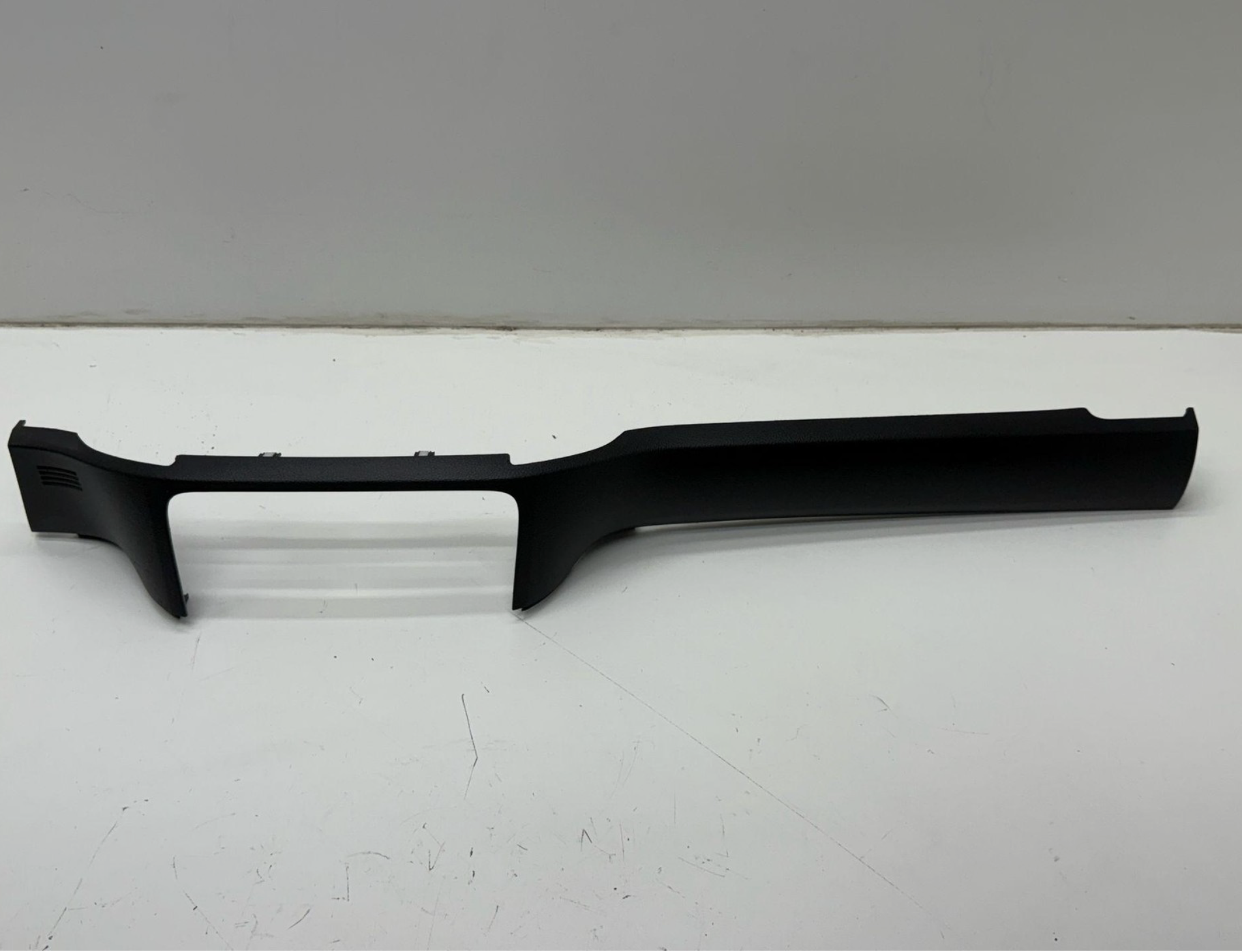 2019 - 2020 FORD RANGER OEM FRONT CENTER DASH BOARD TRIM PANEL KB3B21045C34