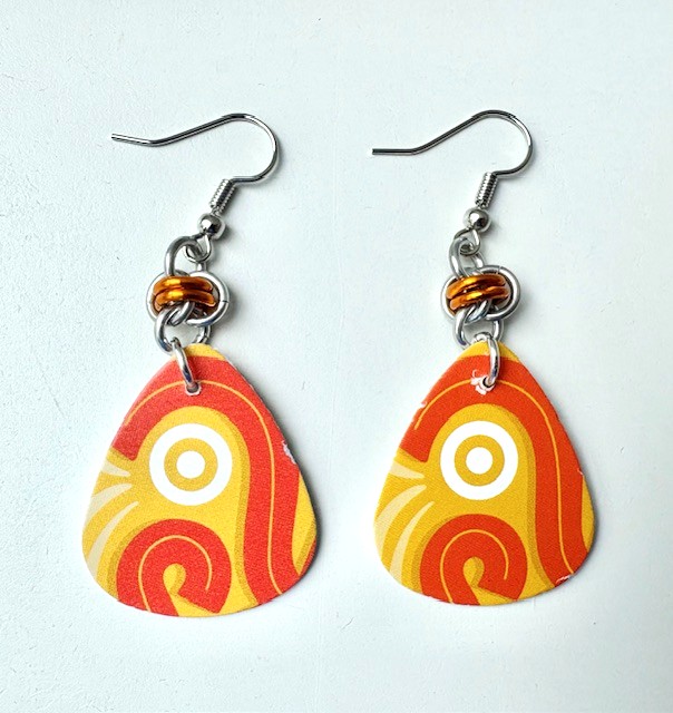 Abstract Swirl Teardrop Earrings 